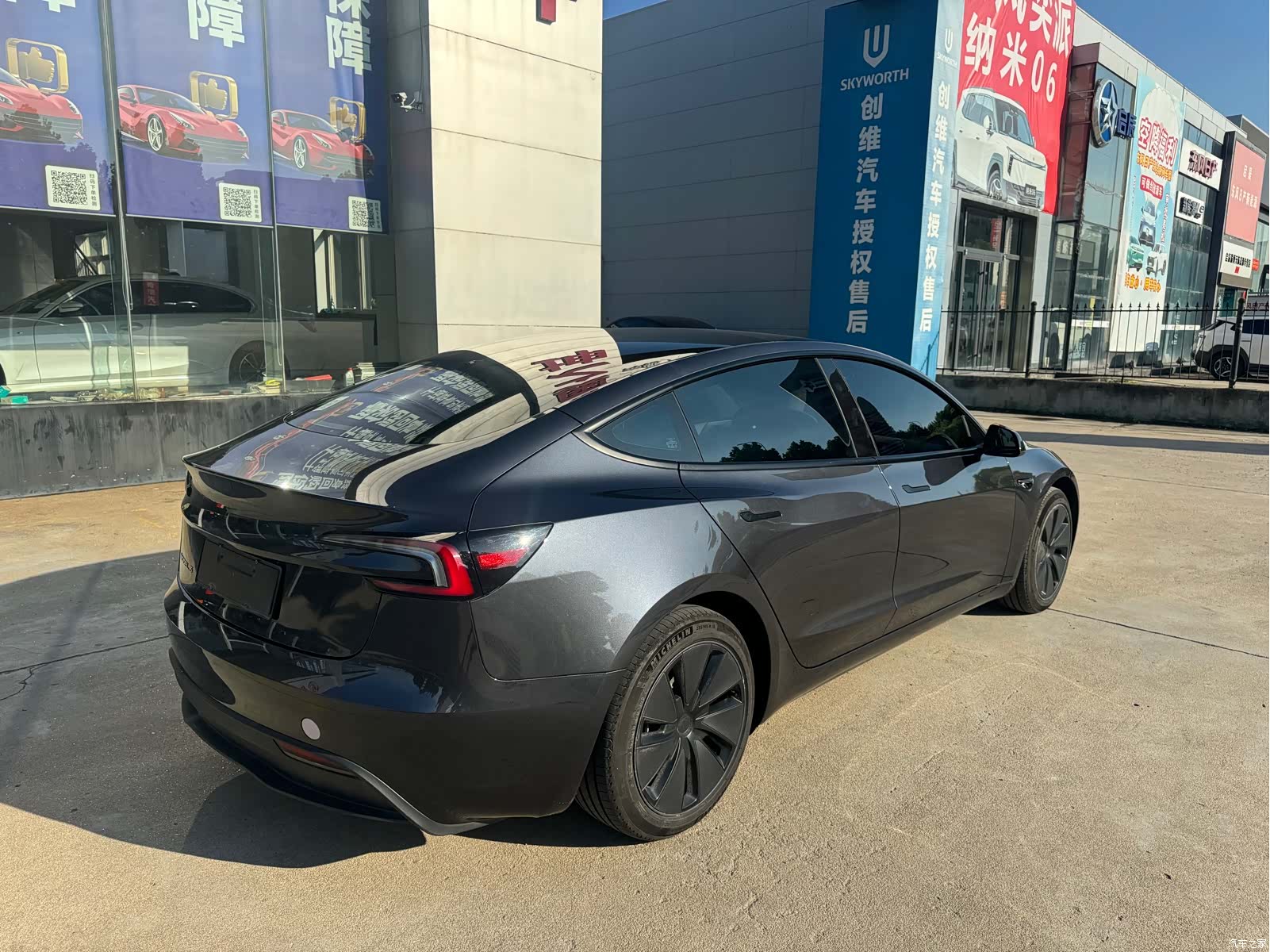 Tesla Model 3, 2025 14