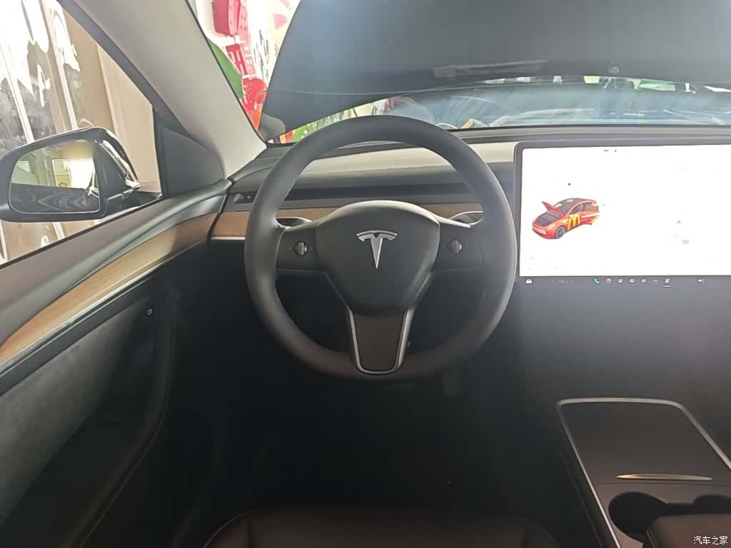 Tesla Model Y, 2021 11