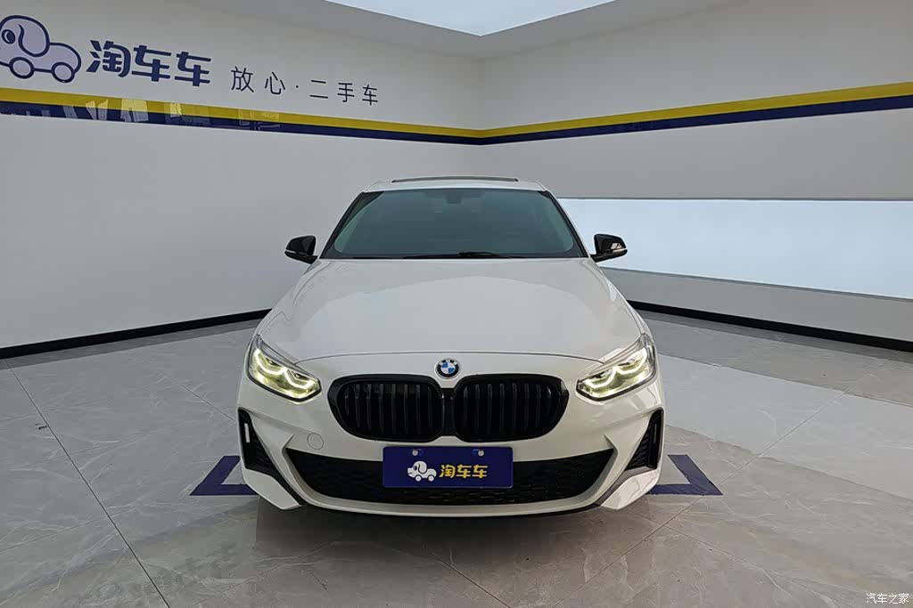 BMW 1 Series, 2022 2