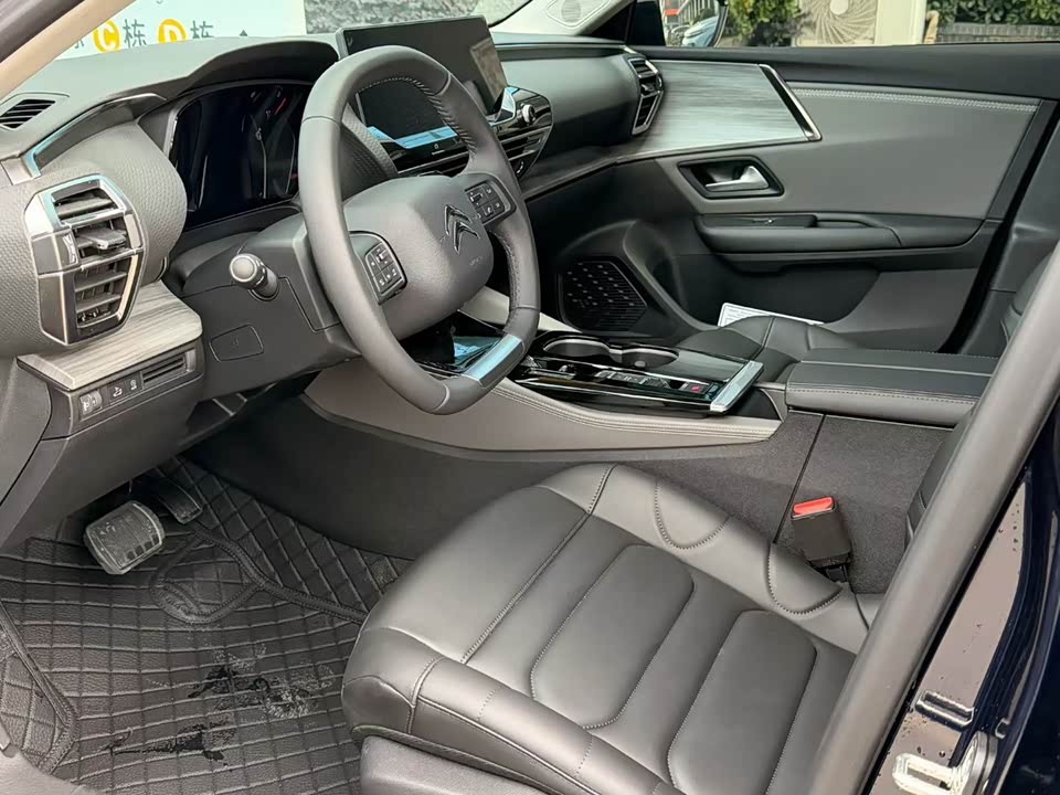 Citroen Versailles C5 X