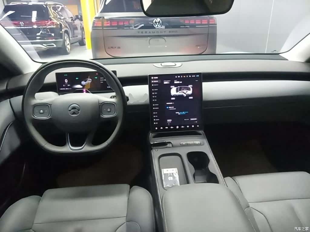NIO ET5, 2023 10