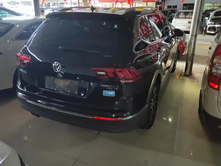 Volkswagen Tiguan L