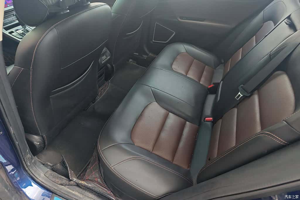 Geely Emgrand, 2019 11