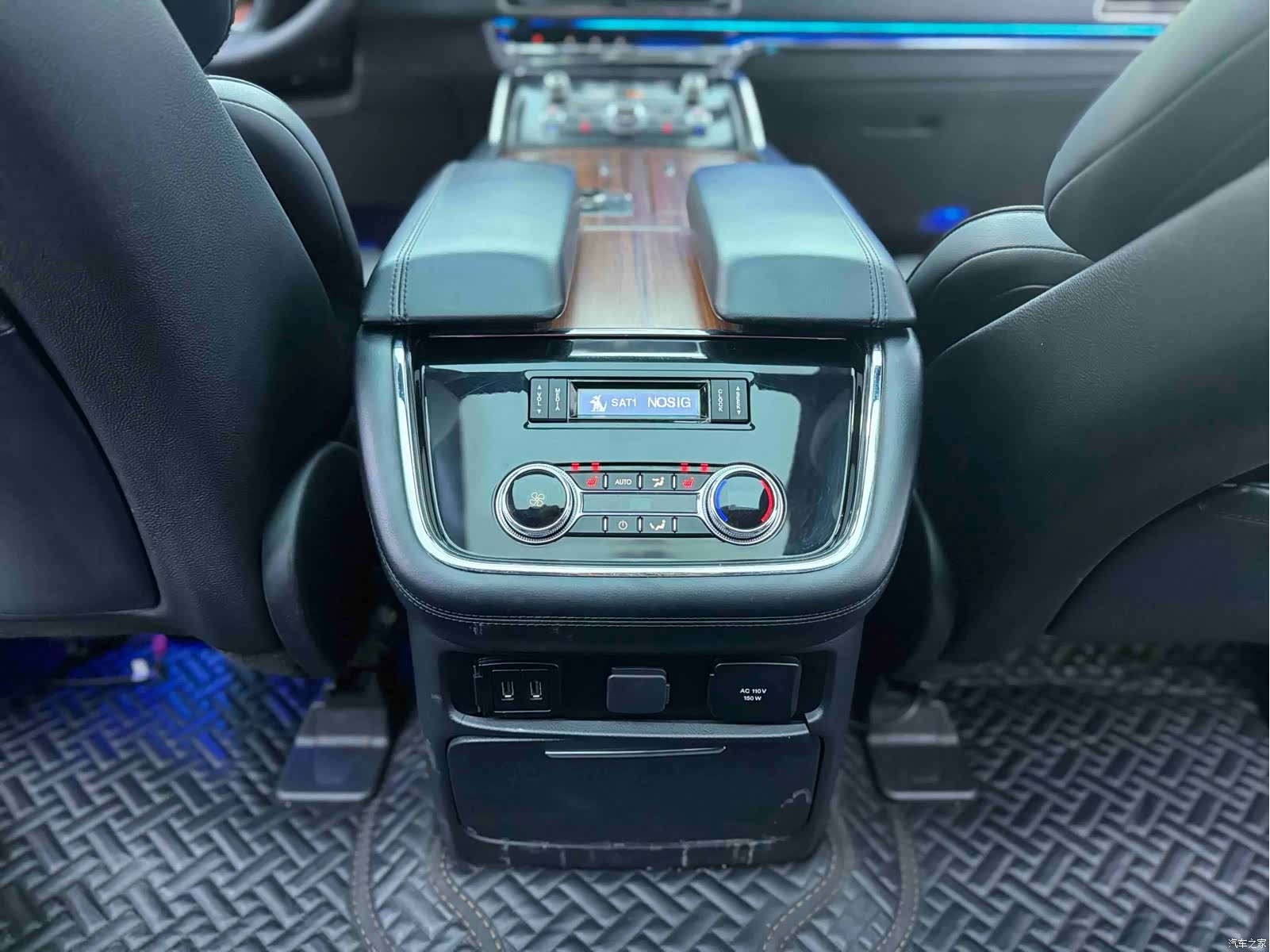 Lincoln Navigator, 2018 13
