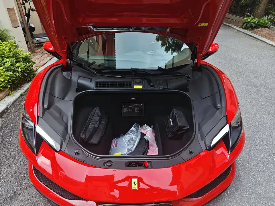 Ferrari 296