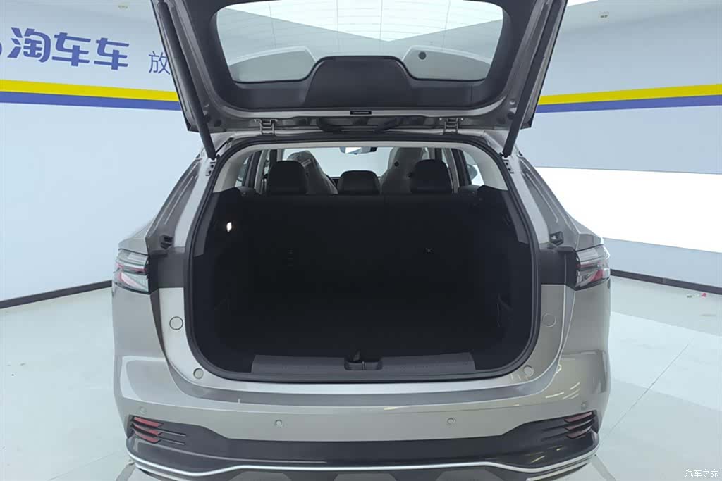 Roewe RX5, 2026 4