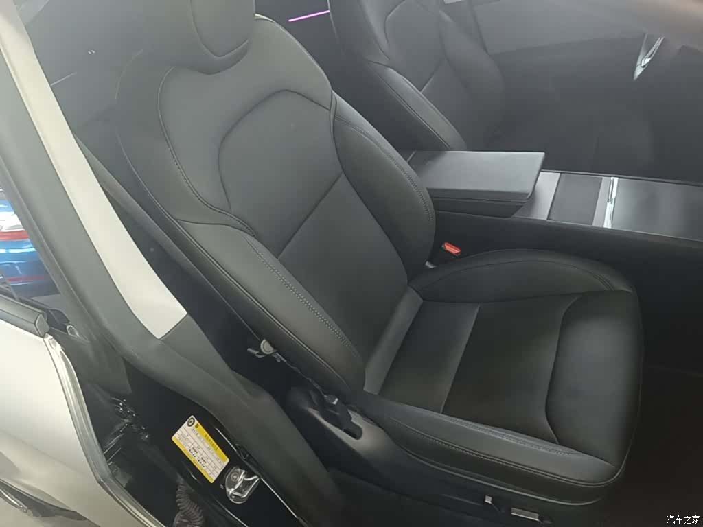 Tesla Model Y, 2025 25