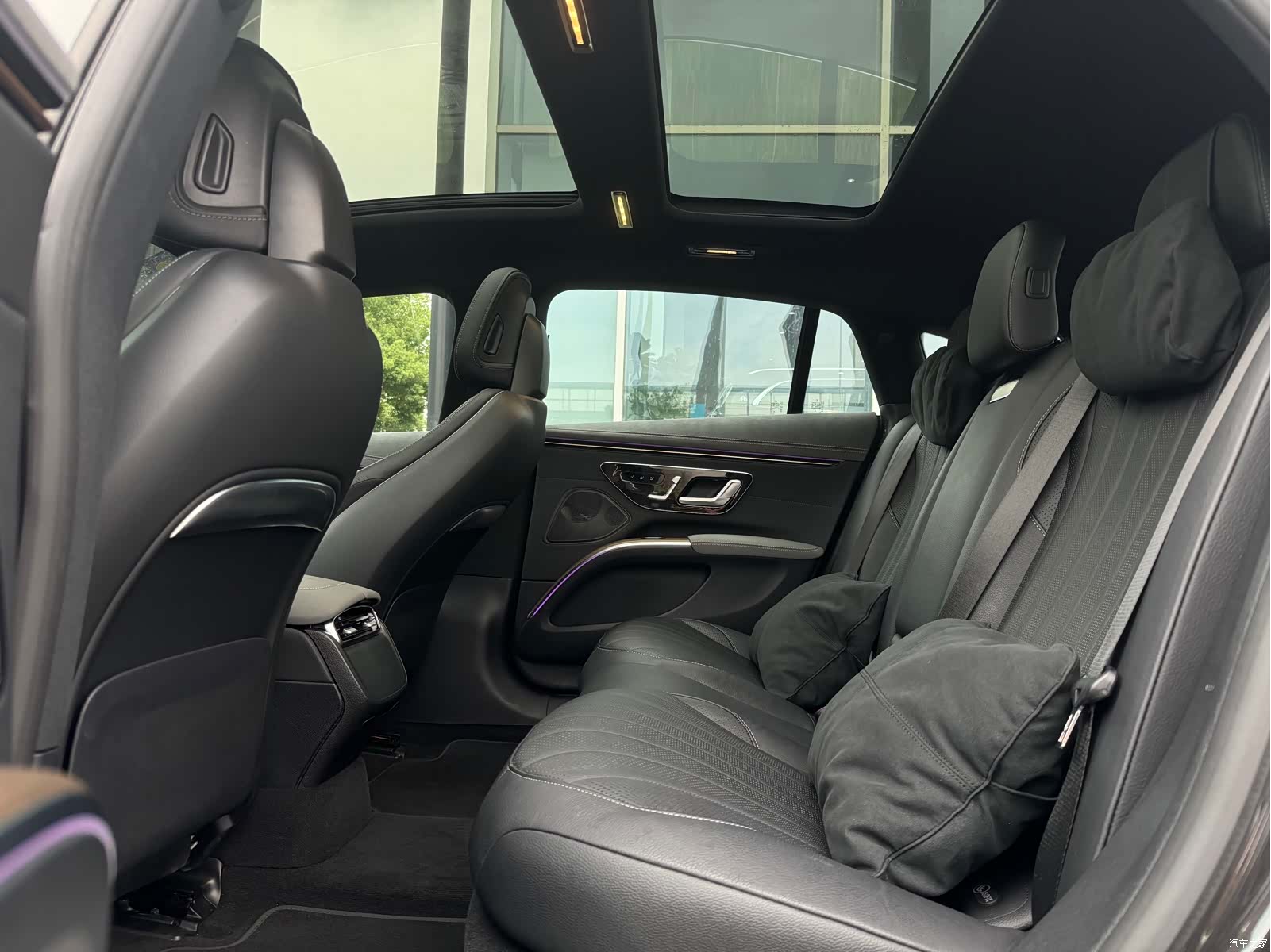 Mercedes-Benz EQS, 2024 9