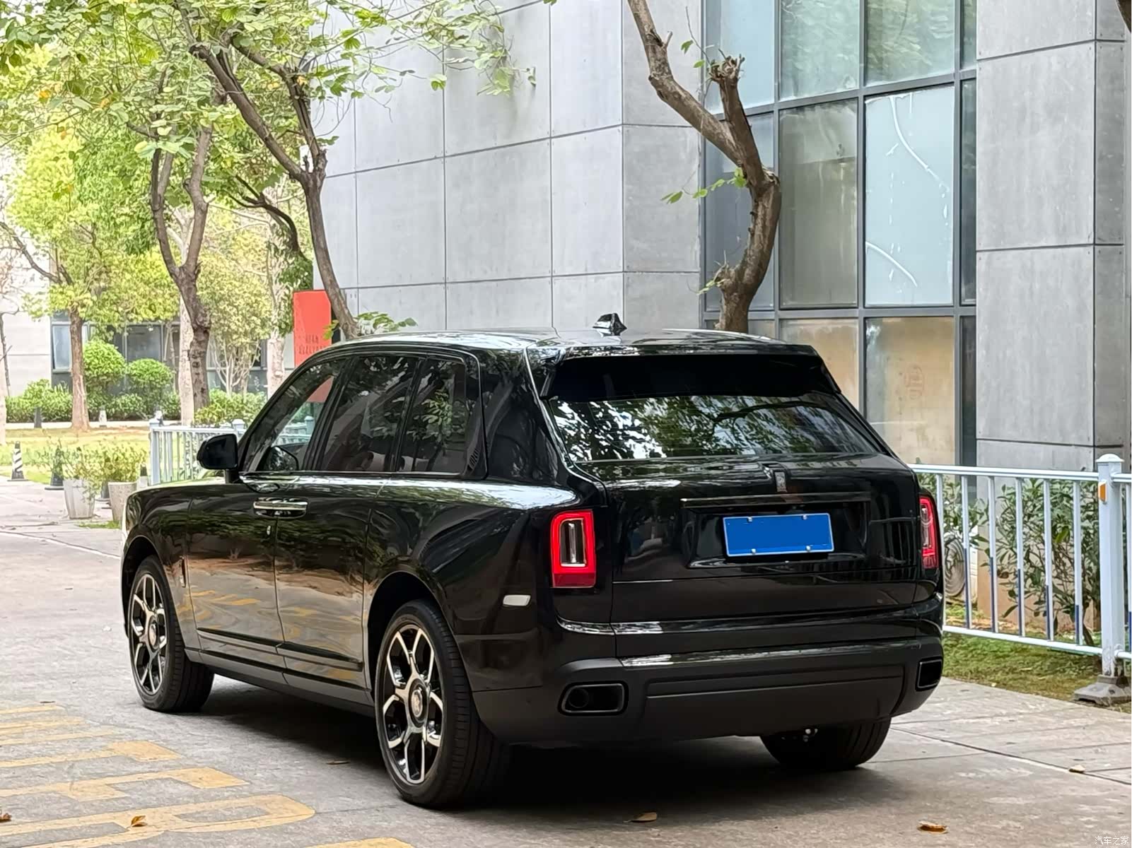 Rolls-Royce Cullinan, 2020 6