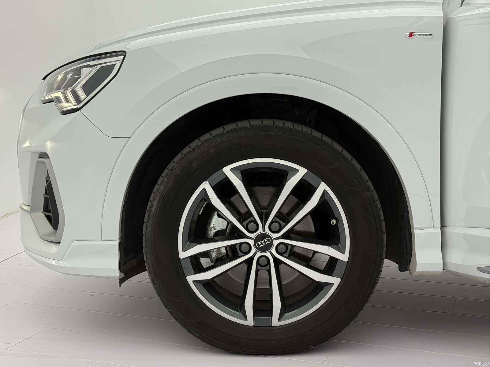 Audi Q3, 2022 21