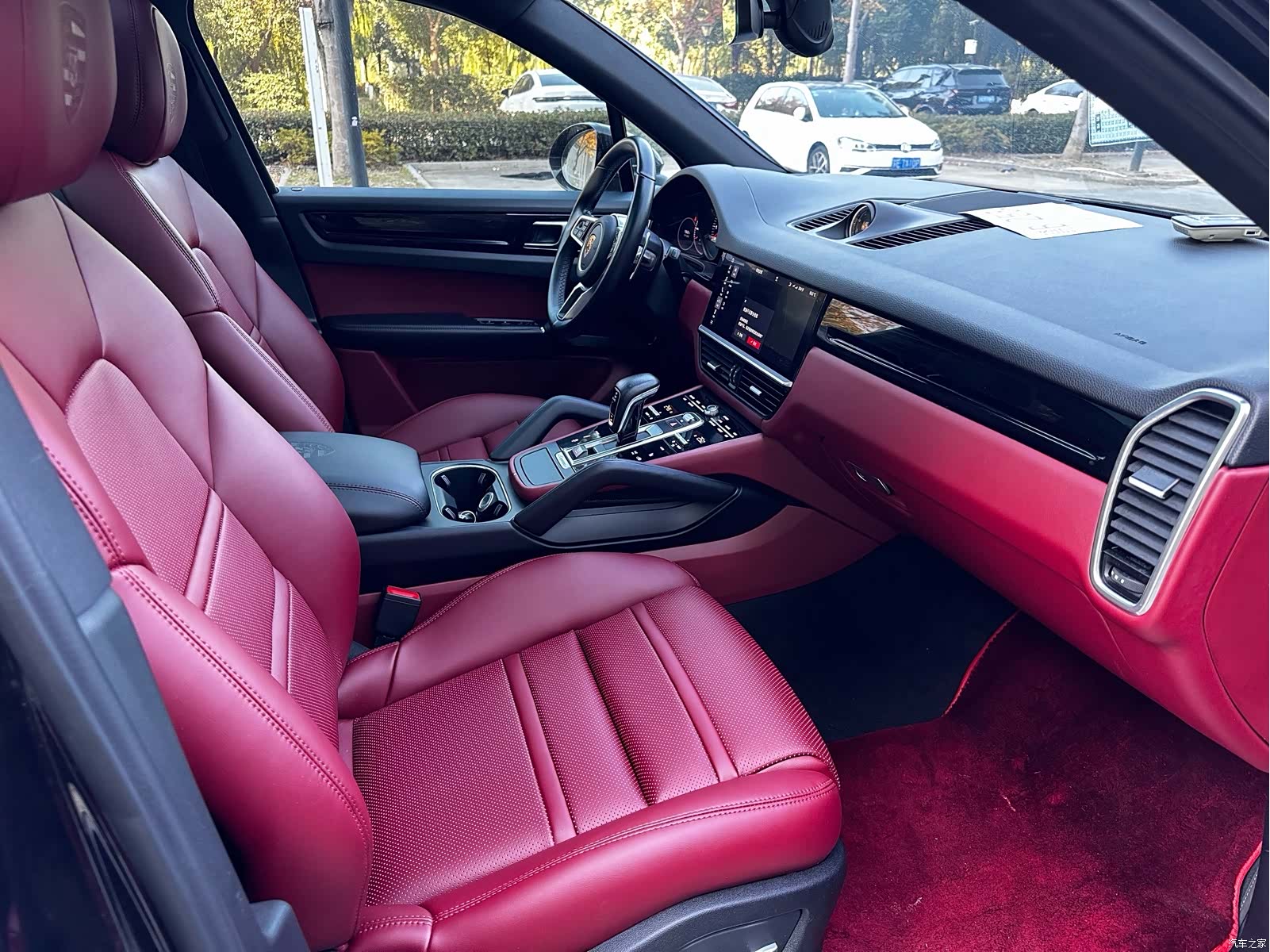 Porsche Cayenne, 2019 все фото