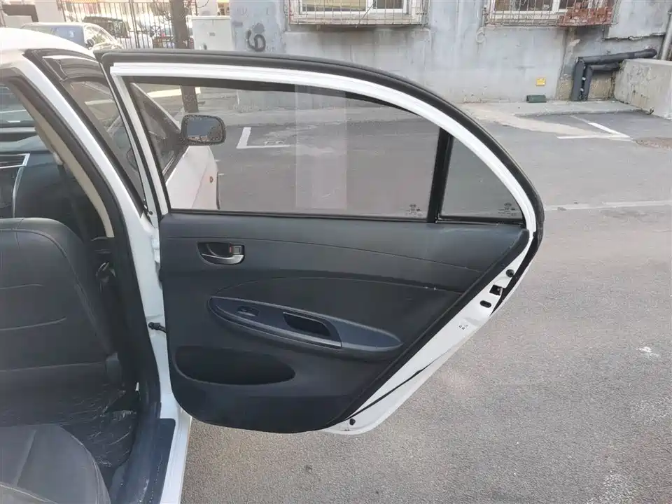 BYD F3