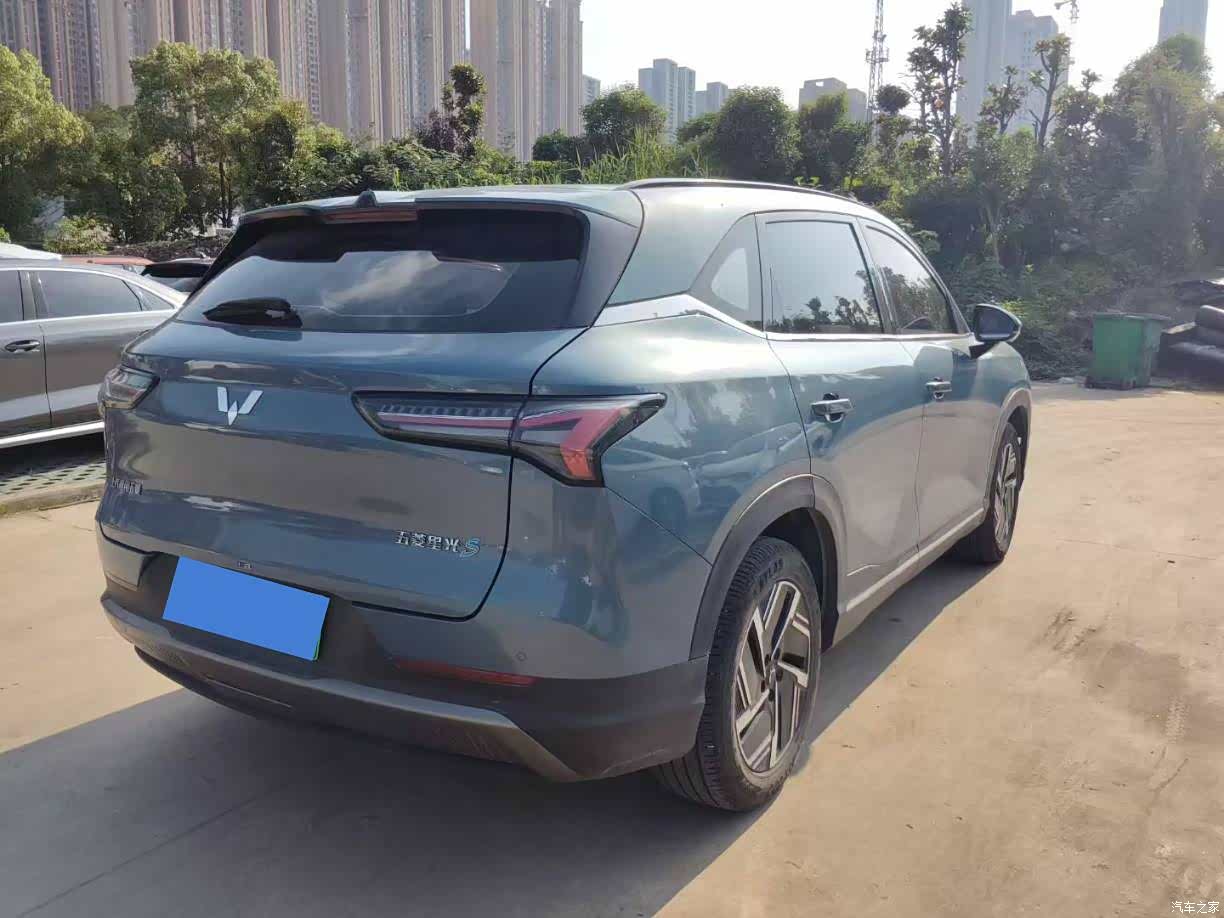 Wuling Starlight, 2024 9