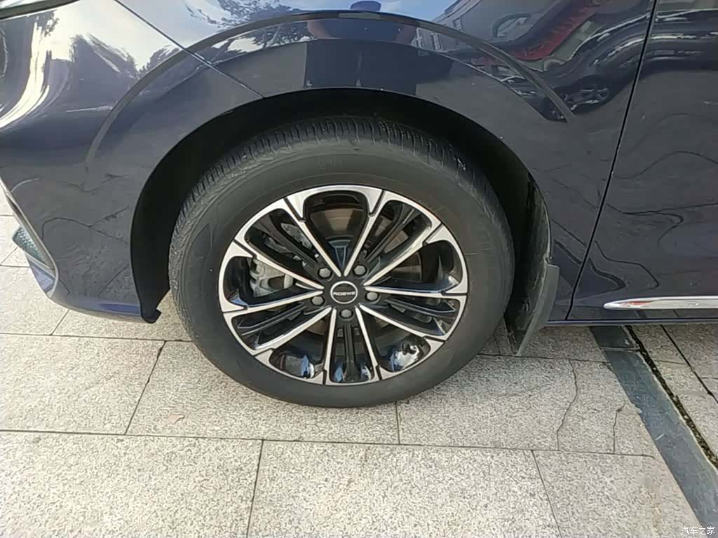 Roewe iMAX8, 2022 23