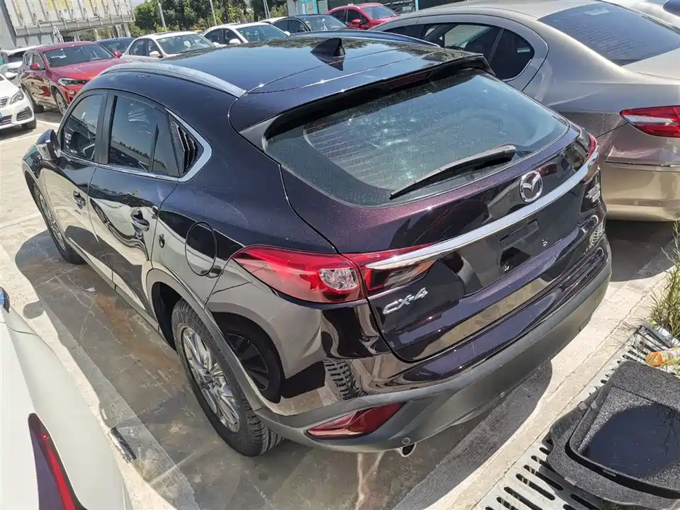 Mazda CX-4