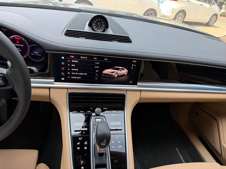 Porsche Panamera 2024, фото 6
