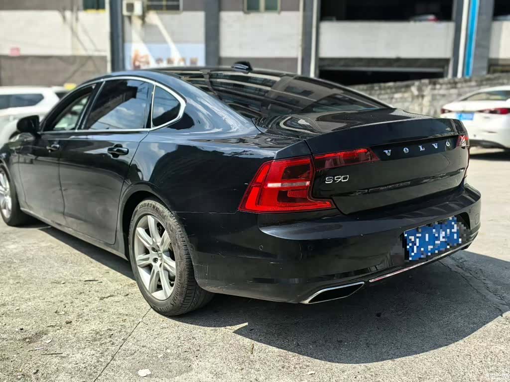 Volvo S90, 2017 все фото