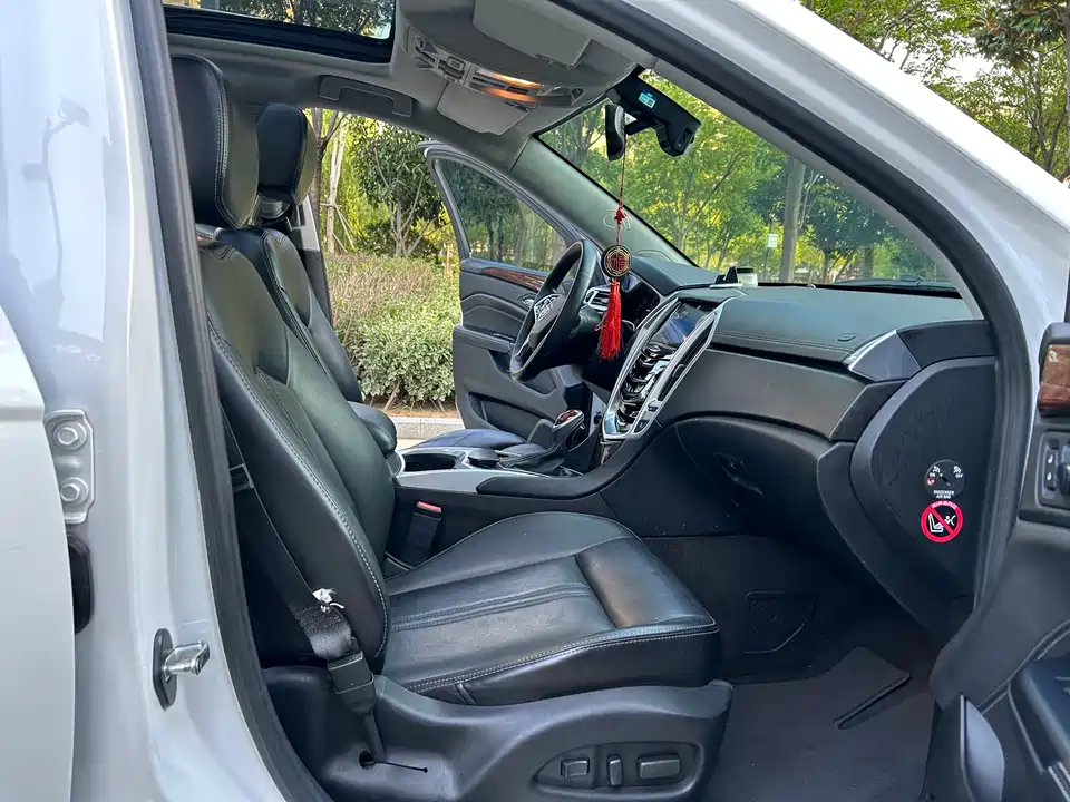 Cadillac SRX