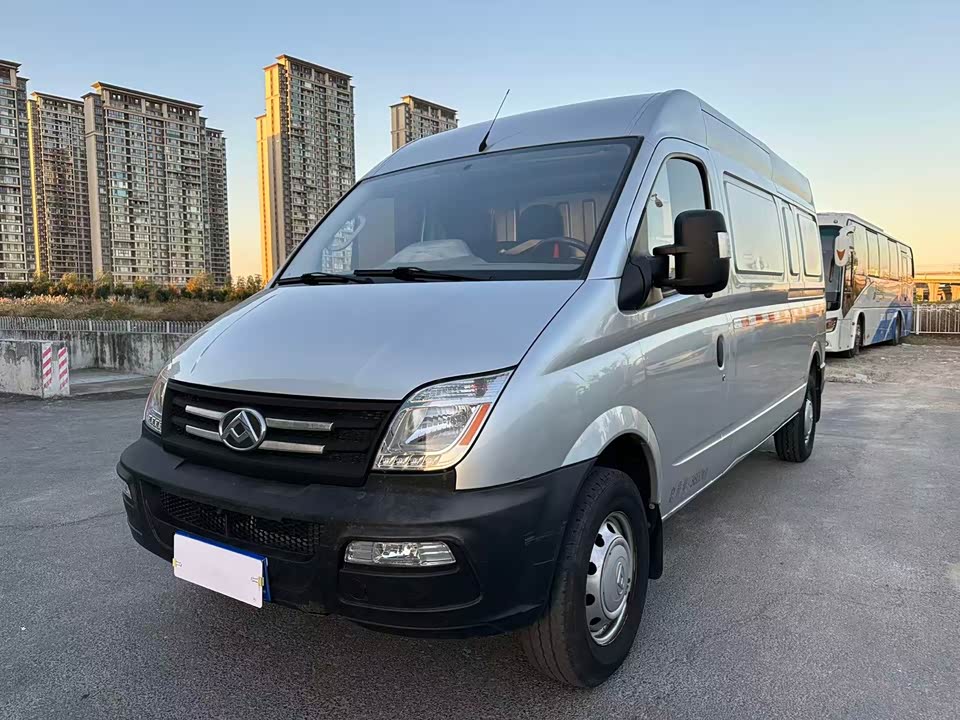 MAXUS Xintu V80