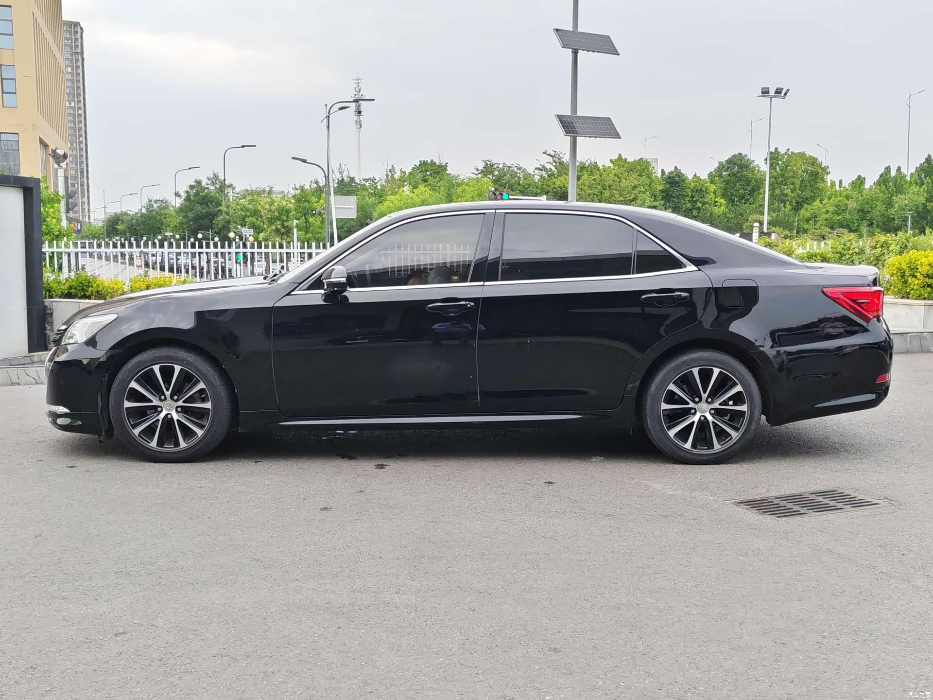 Toyota Crown, 2018 2
