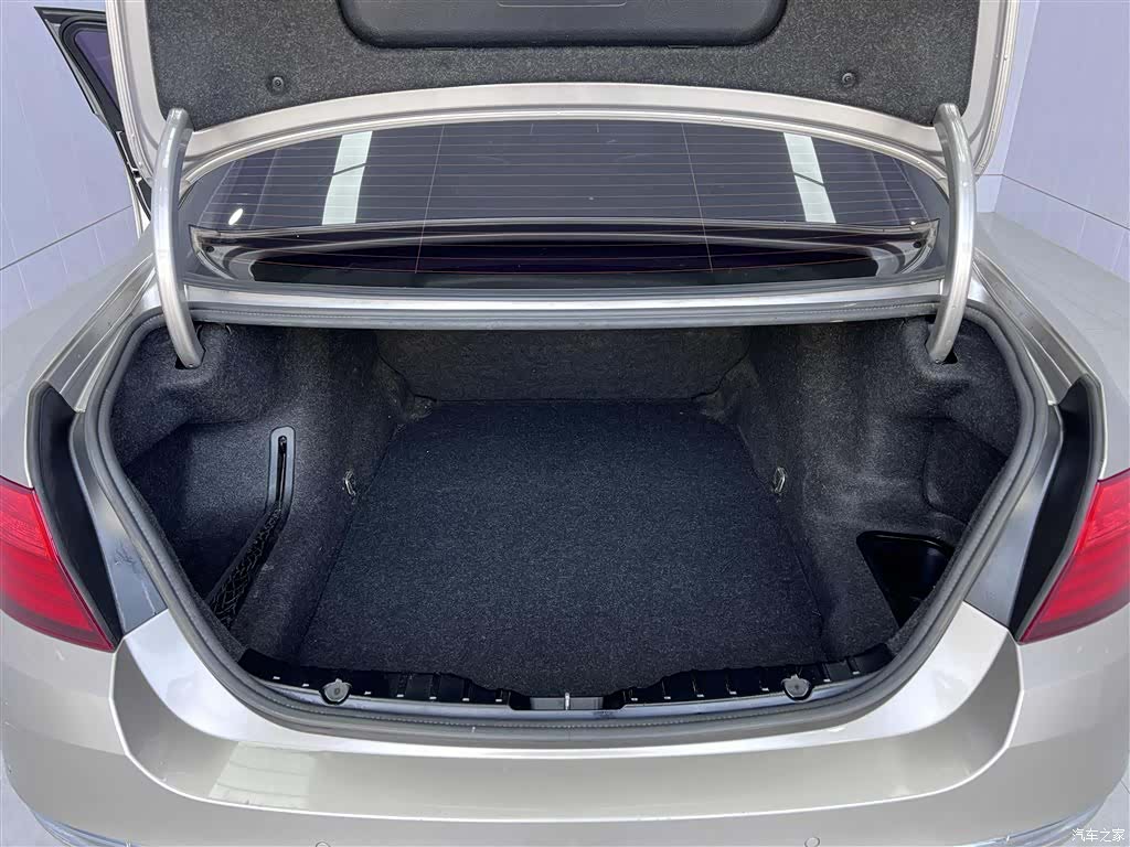 BMW 5 Series, 2015 16