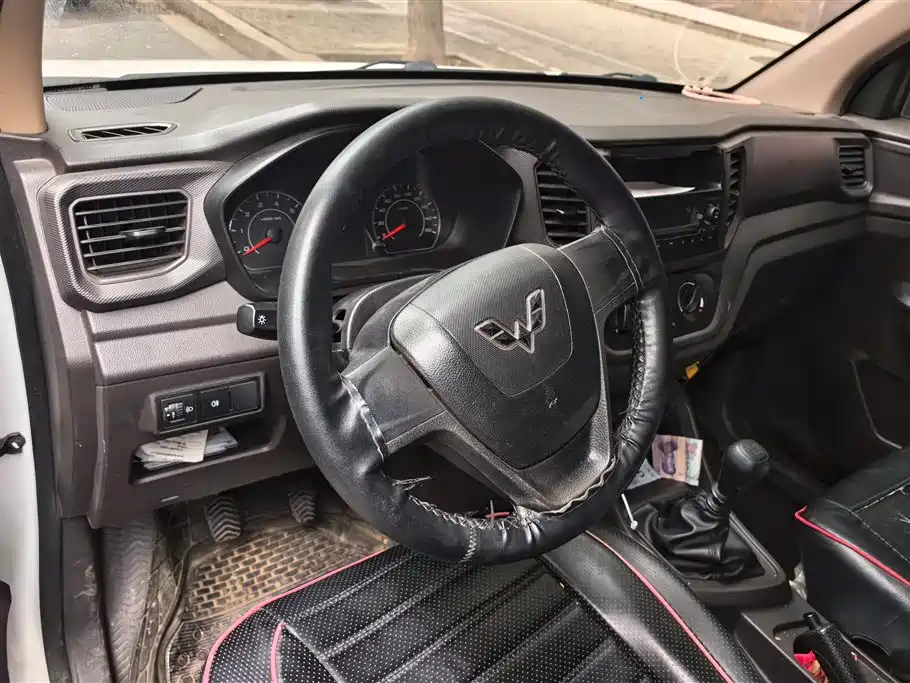 Wuling Wuling Hongguang V