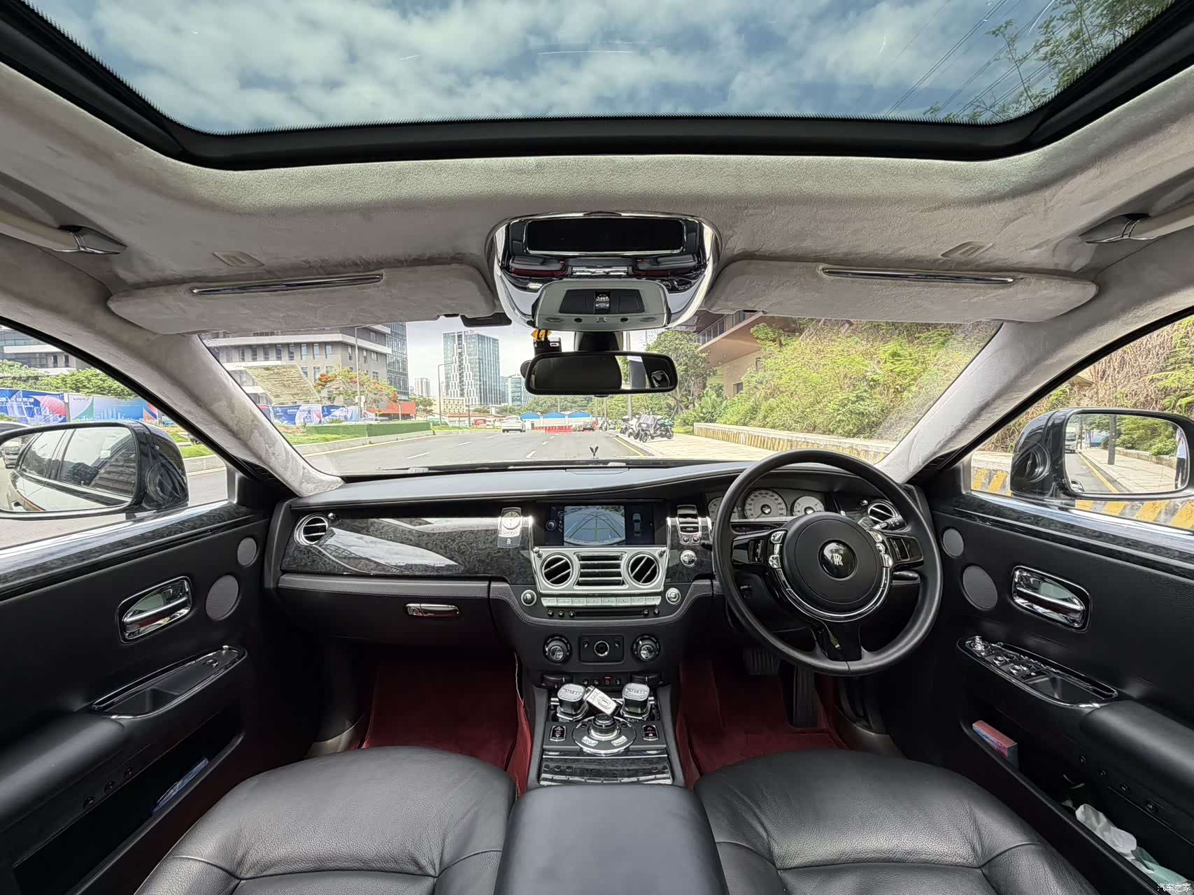 Rolls-Royce Ghost, 2011 6