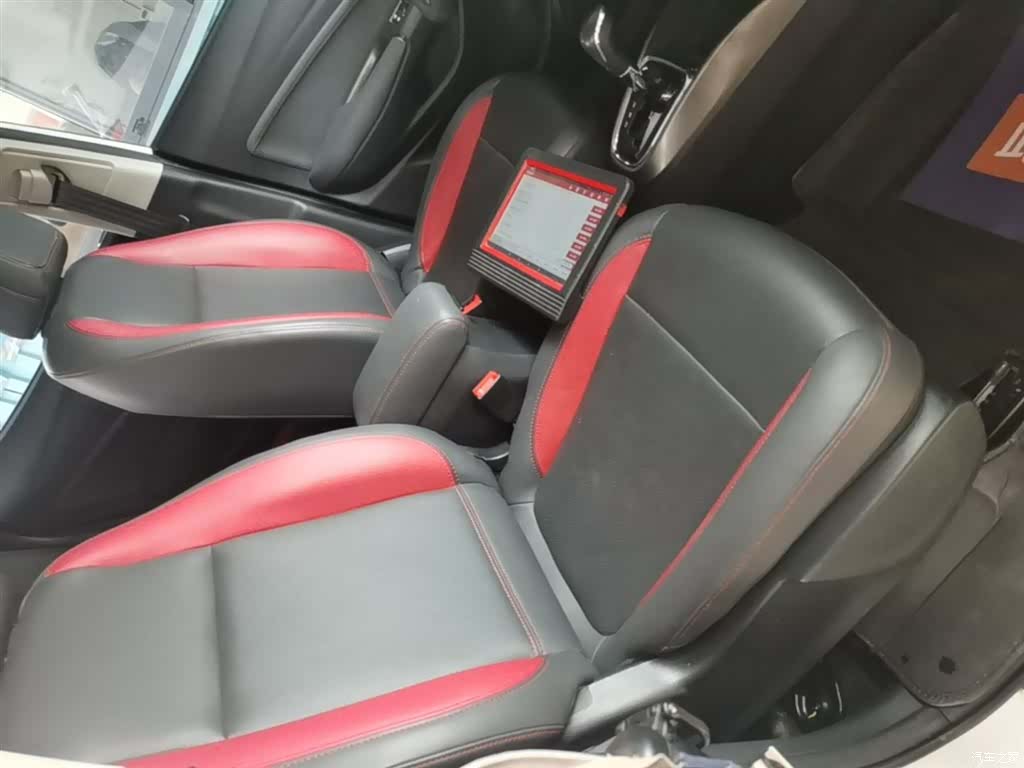 Changan CS15, 2017 25