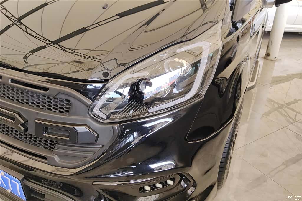 Ford Tourneo, 2023 все фото
