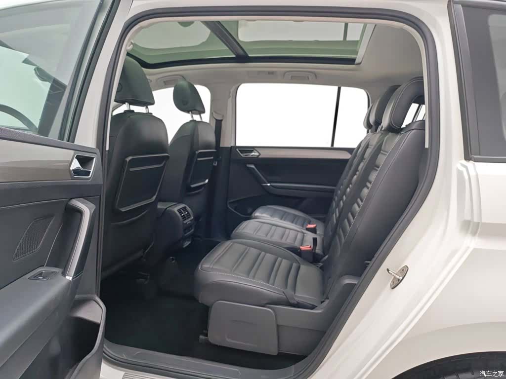 Volkswagen L, 2019 15