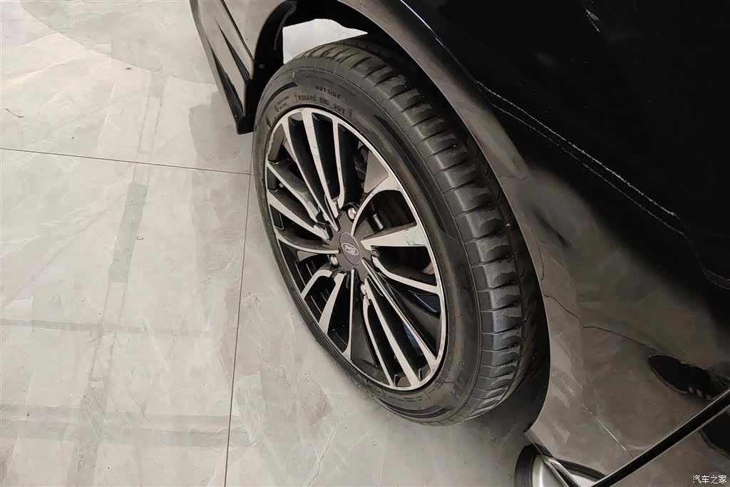 Ford Tourneo, 2023 6