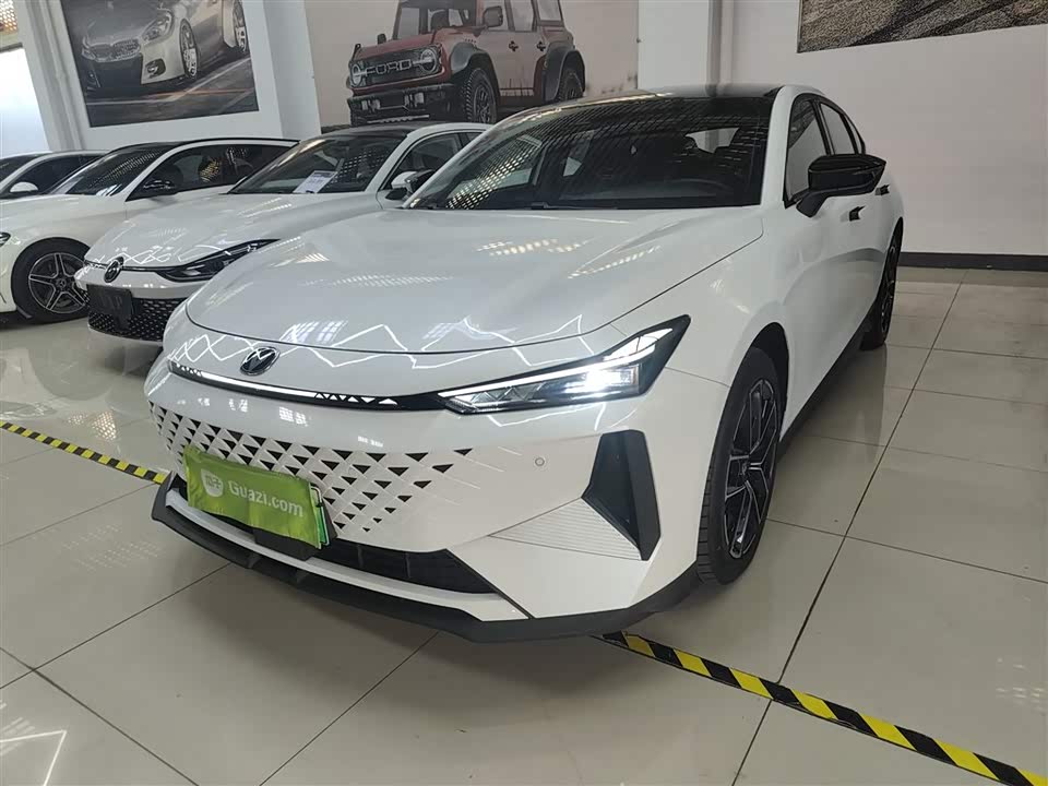 Changan UNI-V Smart iDD