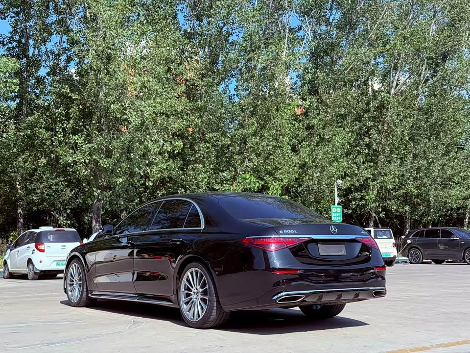 Mercedes-Benz S-class Mercedes-Benz S-class