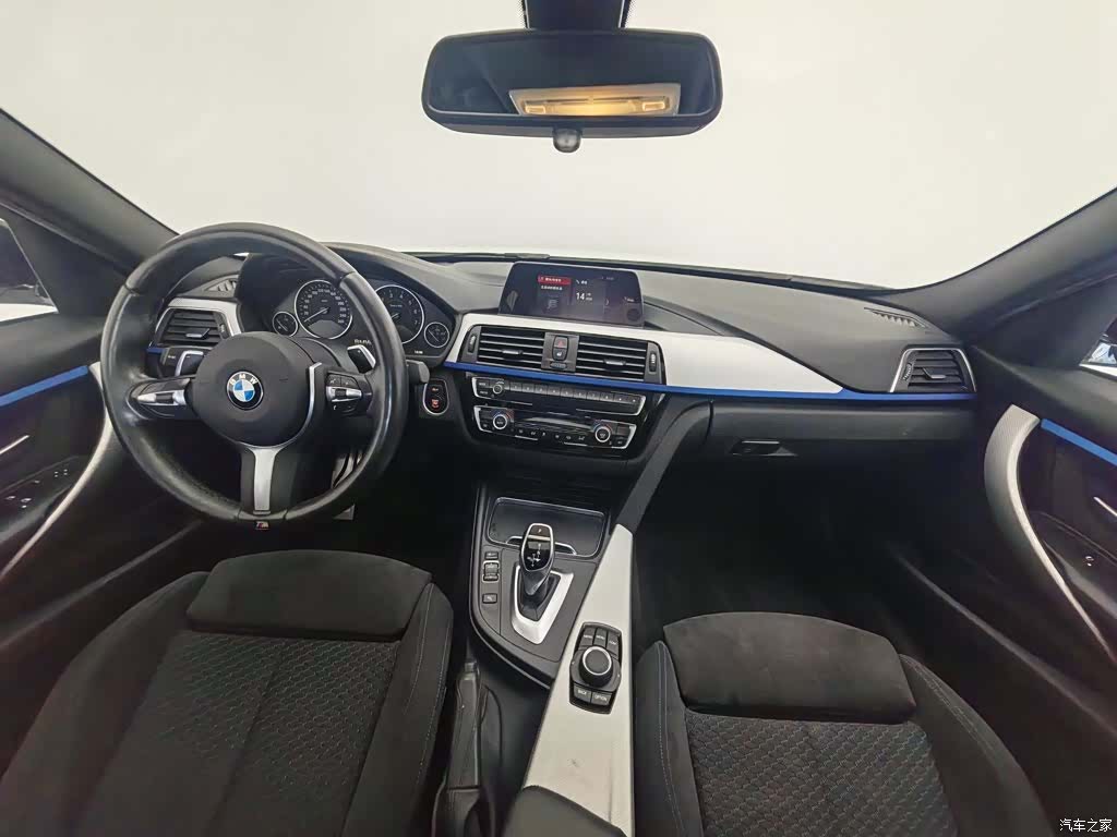 BMW 3 Series, 2018 все фото