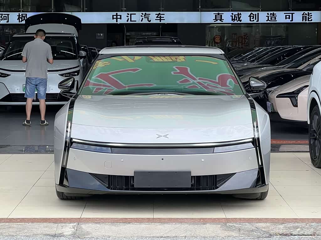 XPENG P7