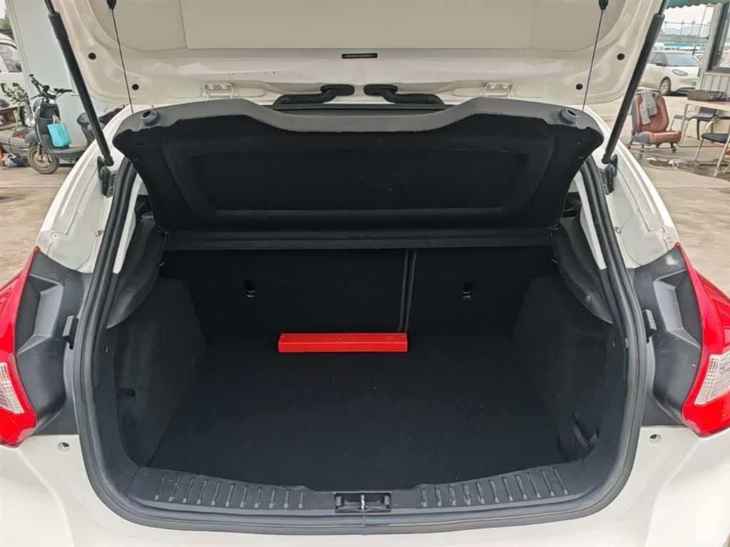 Ford Focus, 2015 19