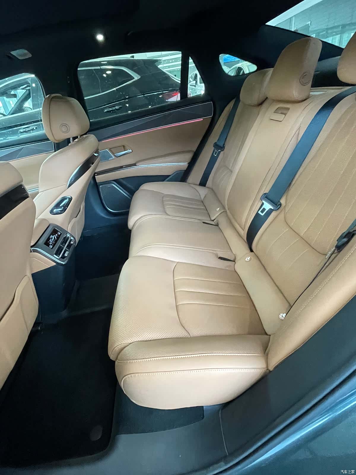 BYD Han, 2025 10