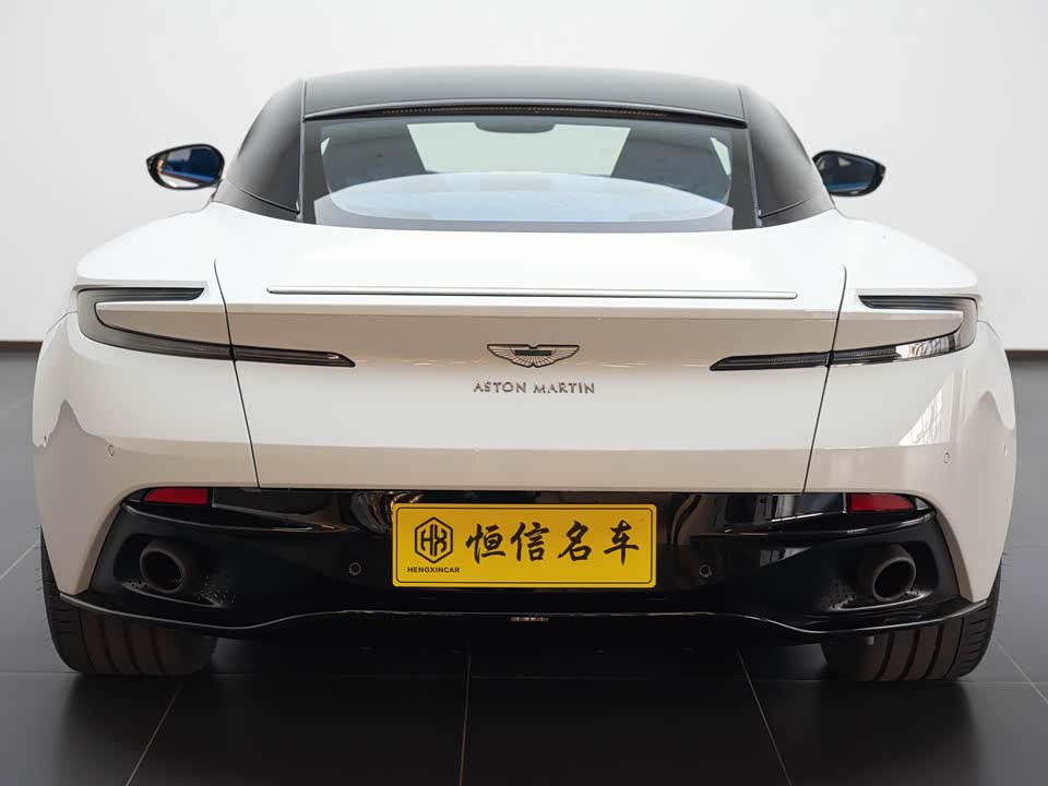 Aston Martin DB11