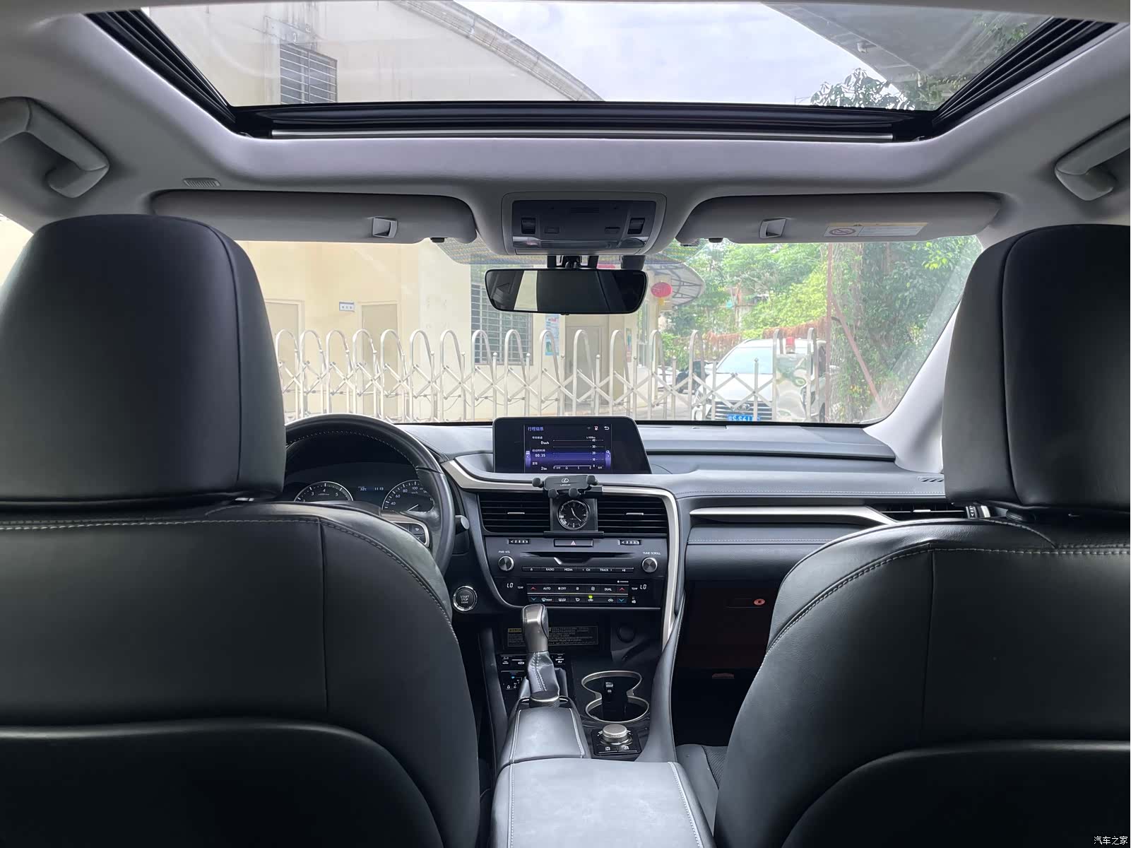 Lexus RX, 2019 24