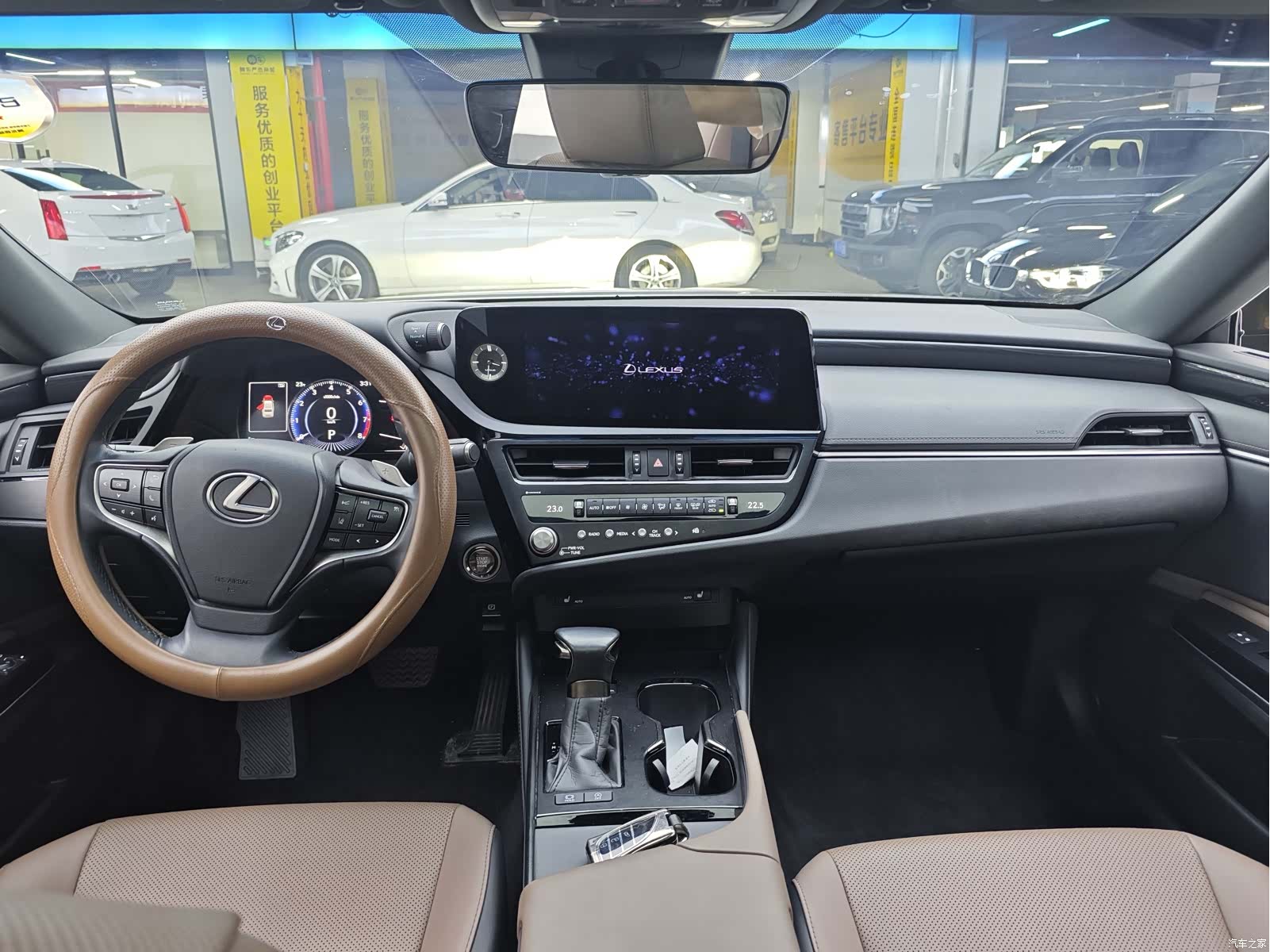 Lexus ES, 2024 10