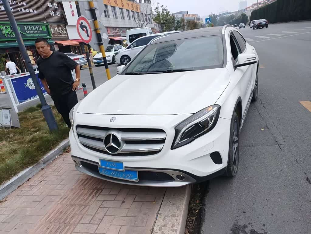 Mercedes-Benz GLA 2017 GLA 220 4MATIC Fashion