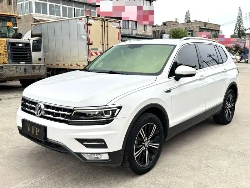 Volkswagen Tiguan L