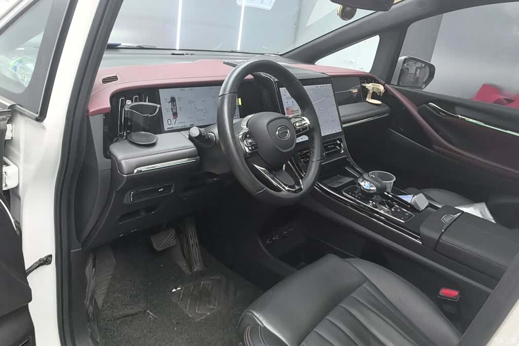 Trumpchi M8, 2023 12