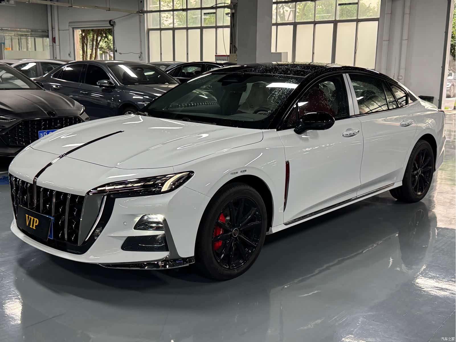 Hongqi H6