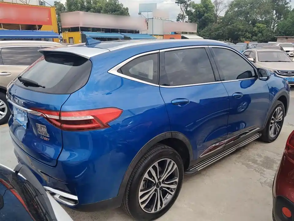 Haval F7