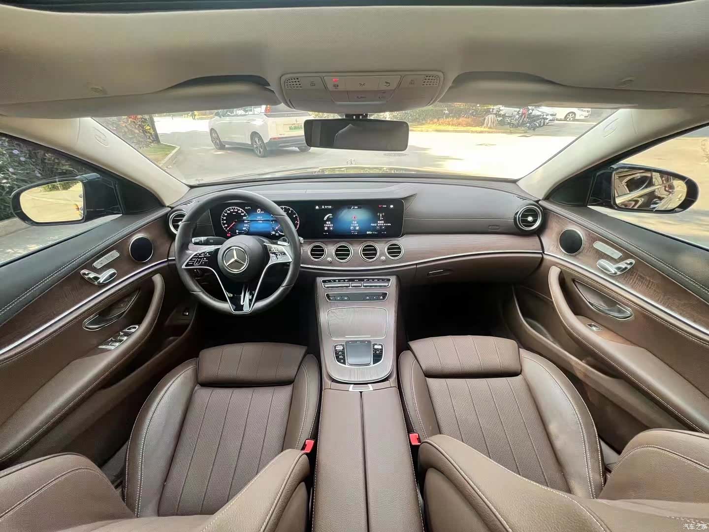 Mercedes-Benz E-Class, 2022 8