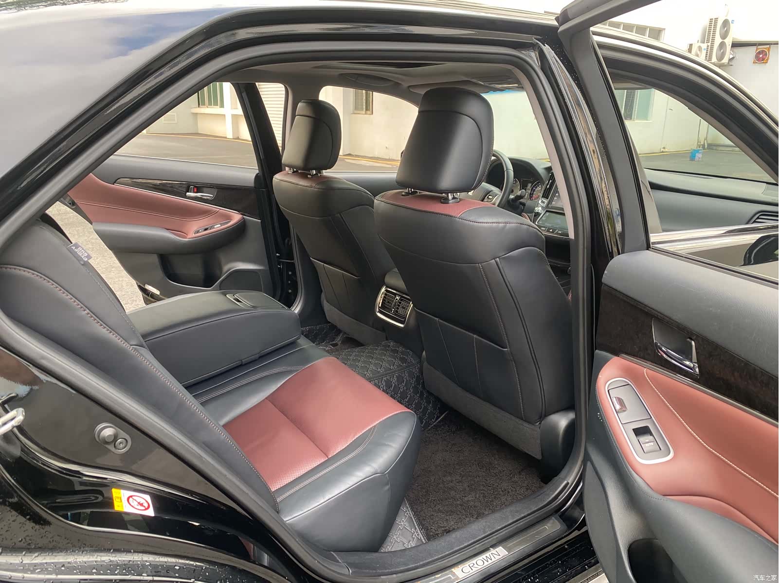Toyota Crown, 2018 14