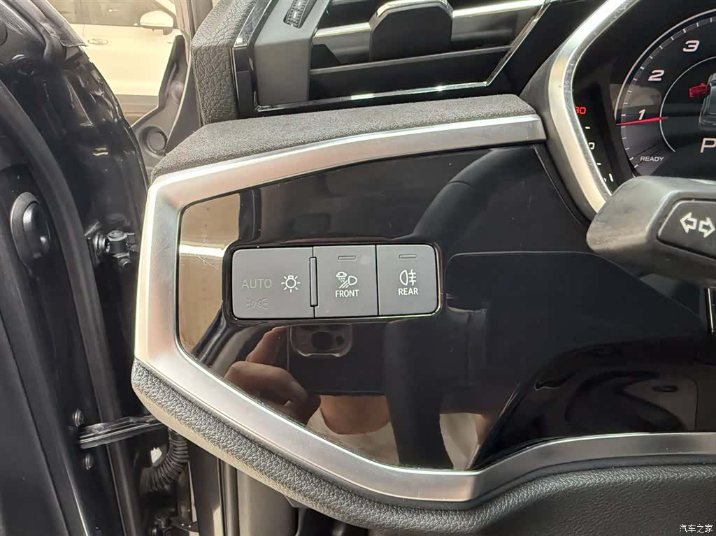 Audi Q3, 2023 9