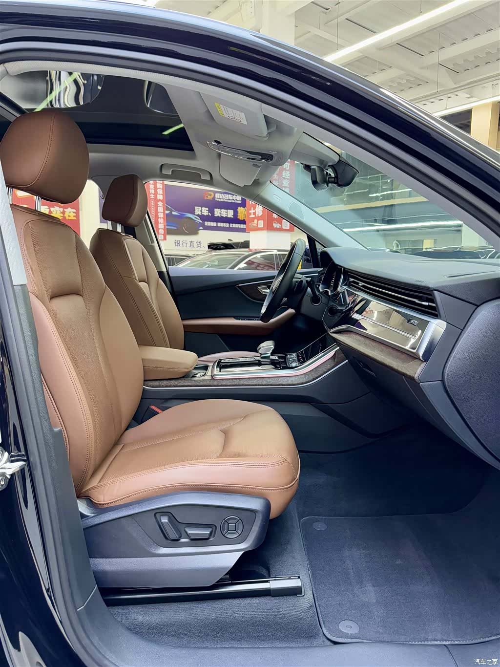 Audi Q7, 2021 все фото
