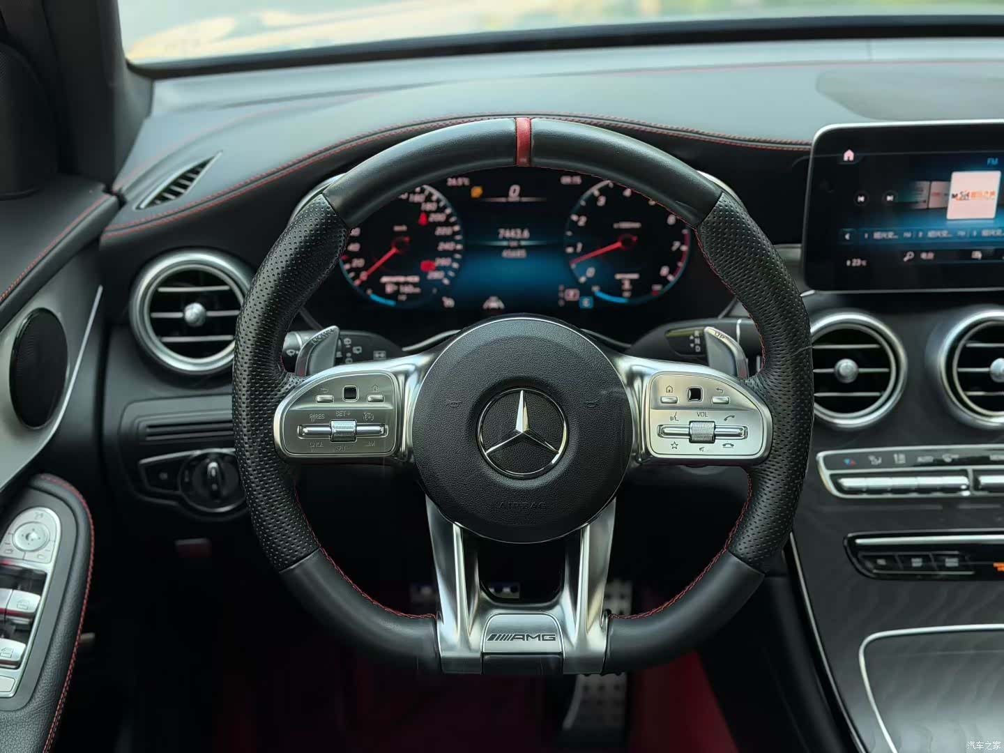 Mercedes-Benz GLC, 2022 3